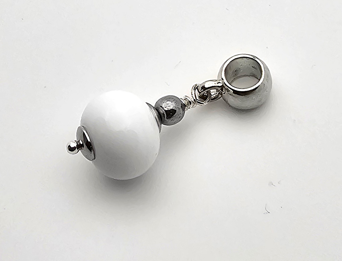 Anhänger weiß Anhänger weiß